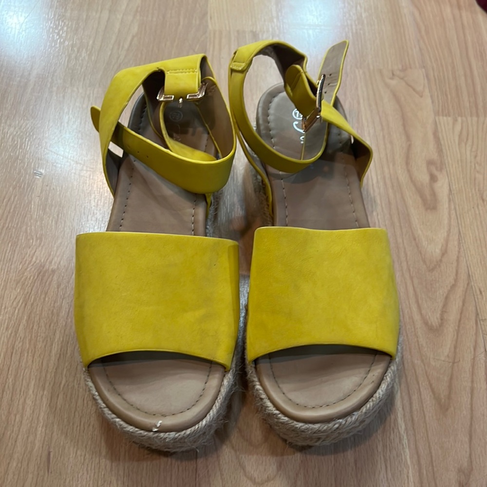 Espadrilles